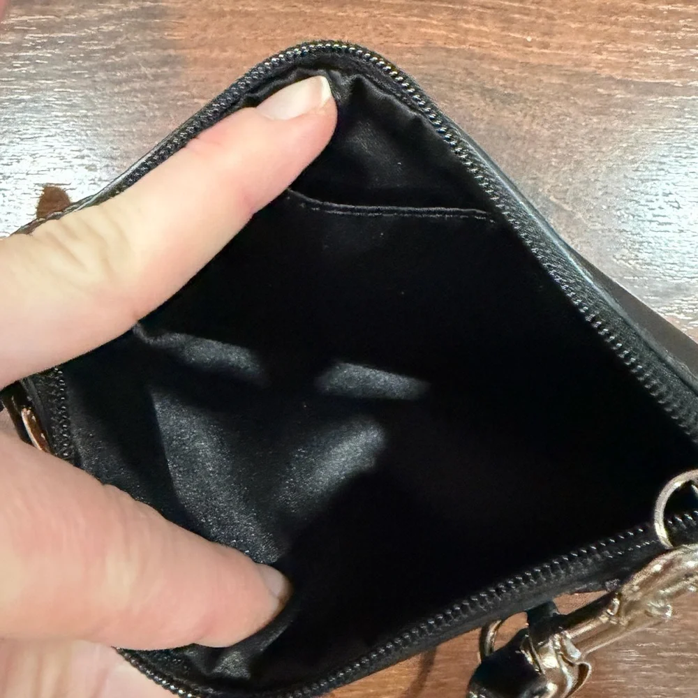 Coach Gallery Black Leather Medium Corner Zip Wristlet with Wrist Strap, Hangtag